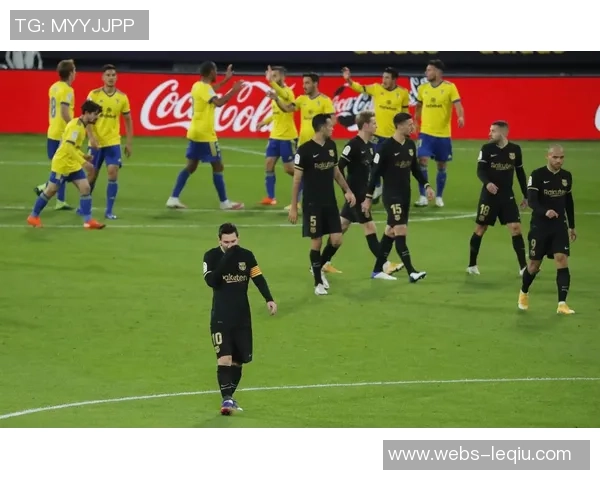 加的斯与巴塞罗那激战正酣比分揭晓引发热议