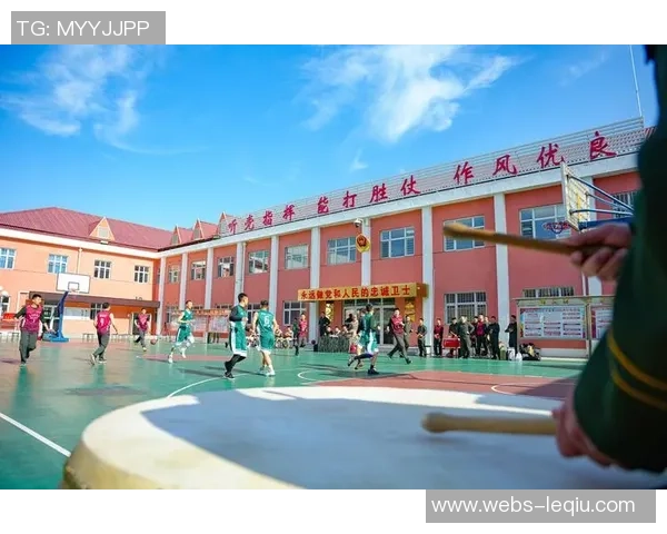 广西威壮篮球队迎战陕西队全力争胜展现团队精神与竞技风采